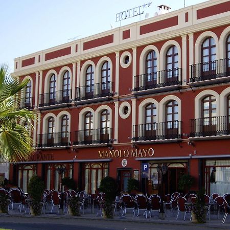 Hotel Manolo Mayo Los Palacios Y Villafranca Exterior foto