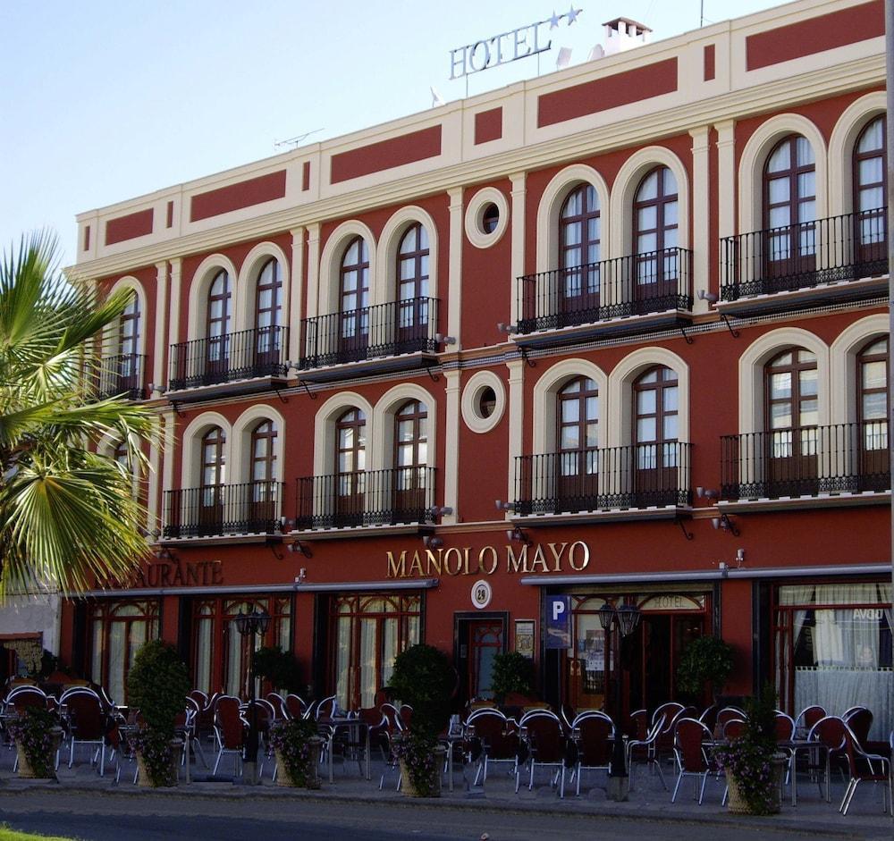 Hotel Manolo Mayo Los Palacios Y Villafranca Exterior foto